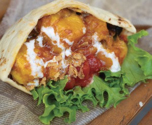 【F3】Irie Wood NINE MILE：ジャマイカンフード、ジャークチキン他