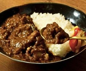 【F4】堂前 牛すじカレー：牛すじカレー