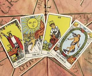 【O4】Sacred planet：占い、ヒーリング、 マッサージ等の施術を実施