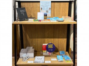 他、マグカップやハンカチなども販売中！